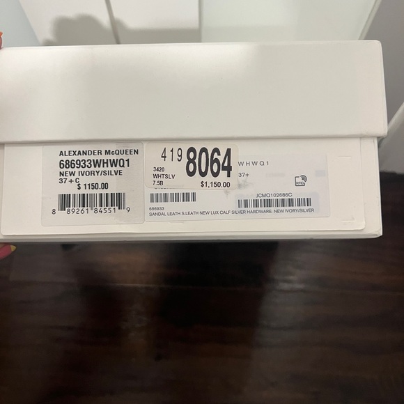 Alexander McQueen heels - Picture 3 of 4